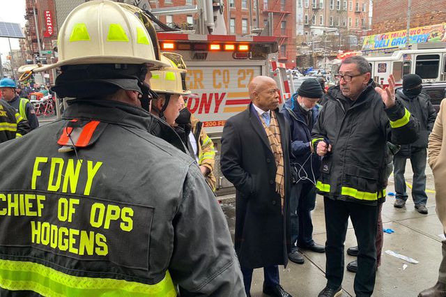 Mayor Eric Adams and FDNY Commissioner Daniel Nigro at the scene of a fire in the Bronx on January 9th, 2022.